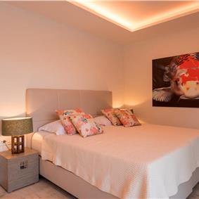 Luxury 6 Bedroom Brac Island Beach Front Villa With Heated Infinity Pool and lift near Sumartin sleeps 12